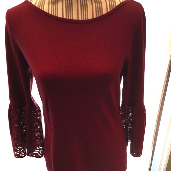 WHBM Lacey Bell Sleeve Top - Picture 8 of 8